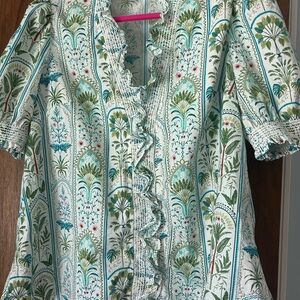 Crown & Ivy Botanical Print Top